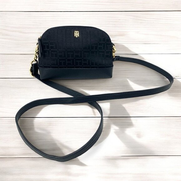 Tommy Hilfiger Mini Crossbody Bag In Black Faux Leather 8.5"x5.5"x3" - Picture 4 of 12